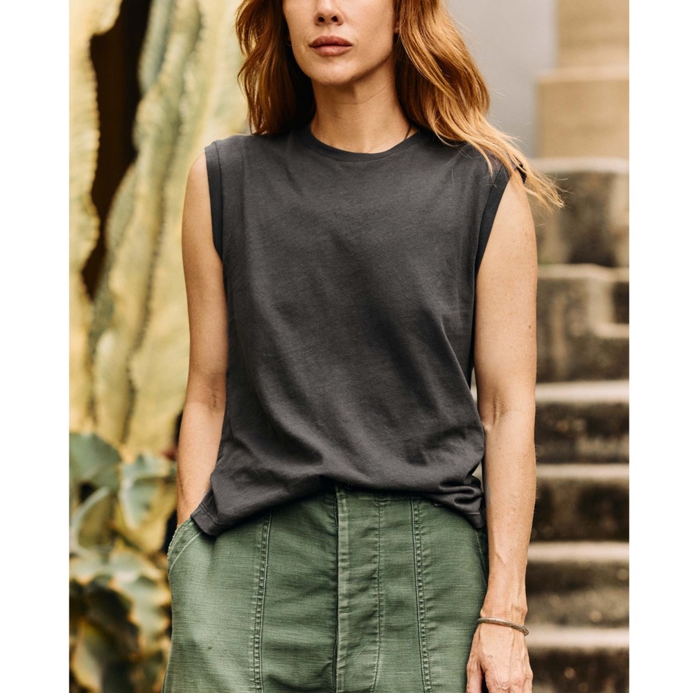 Imogene + Willie The Cotton Muscle Tee in Faded Black Size XL